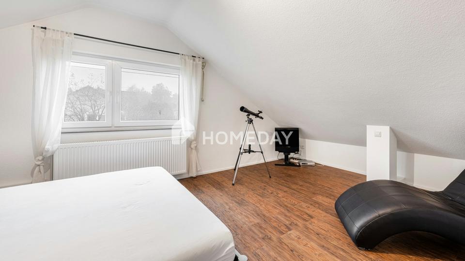 Familienidyll im Grünen – helles, modernisiertes Einfamilienhaus mit großem Garten und Südterrasse – Bild 13