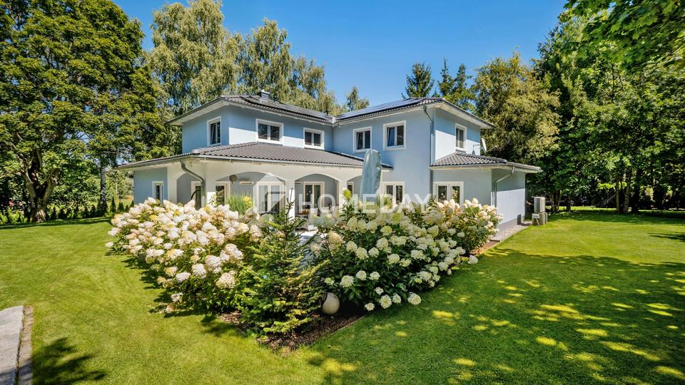 Exklusive Villa: großes Grundstück, Pool, PV-Anlage, Sauna & Luxusausstattung – Bild 5