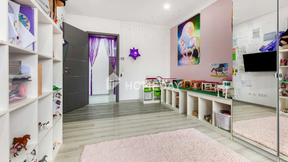 Familientraum in Wachenrot: Modernes Einfamilienhaus mit 6 Zimmern, Innenpool und Sauna – Bild 19