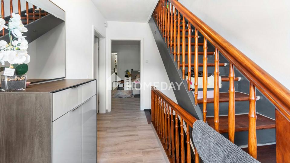 Geräumiges Reihenmittelhaus mit neuer Terrasse und direktem Garagenzugang – Ihr Traumzuhause! – Bild 13