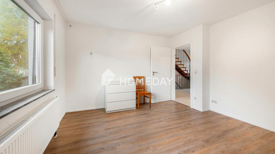 Familienidyll im Grünen – helles, modernisiertes Einfamilienhaus mit großem Garten und Südterrasse – Bild 11