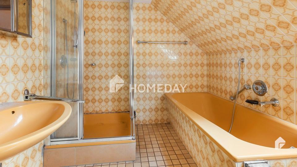 Charmantes Zweifamilienhaus mit großem Grundstück in ruhiger Lage – Bild 19