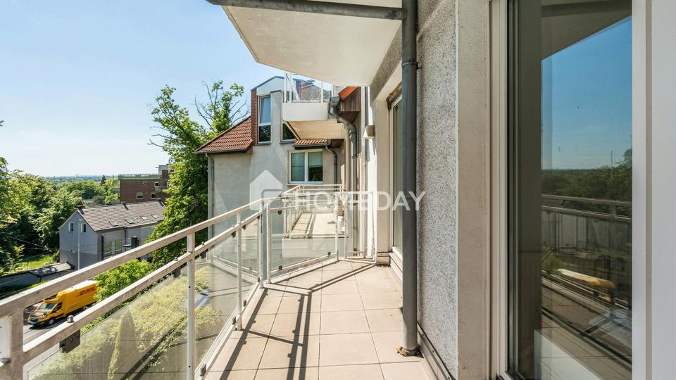 Großzügige 3-Zimmer-Wohnung mit 2 Balkonen und Tiefgaragenstellplatz – stilvoll wohnen am Waldrand – Bild 3