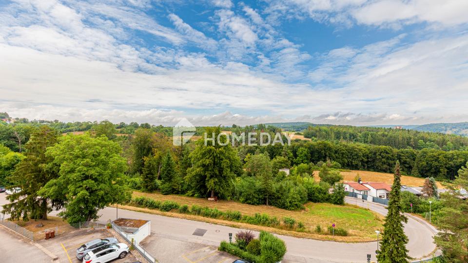 Modern renovierte 3-Zimmer-Wohnung mit zwei Loggien, Aufzug, Schwimmbad und Sauna – Bild 9