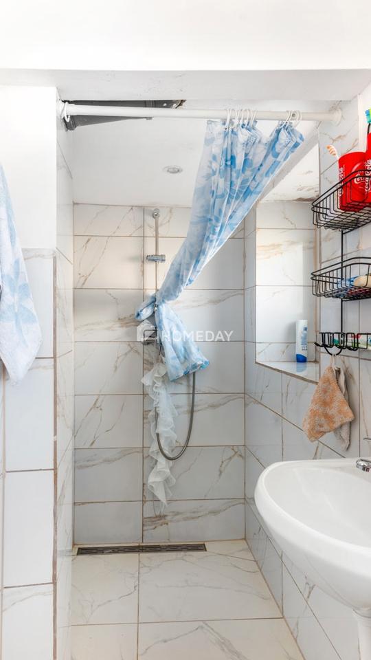 Vielseitig nutzbar & sofort verfügbar: Einfamilienhaus mit ELW und schönem Grundstück – Bild 9