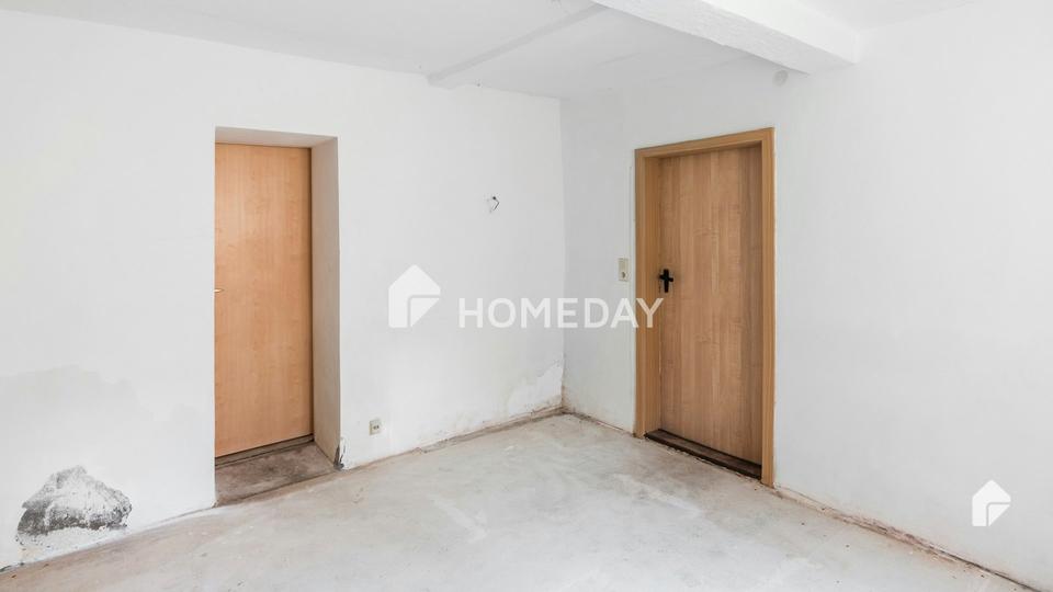 Haus im Dornröschenschlaf – diese Immobilie wartet auf liebevolle Umgestaltung und Renovierung – Bild 9