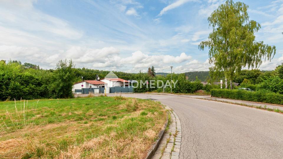 Modern renovierte 3-Zimmer-Wohnung mit zwei Loggien, Aufzug, Schwimmbad und Sauna – Bild 18