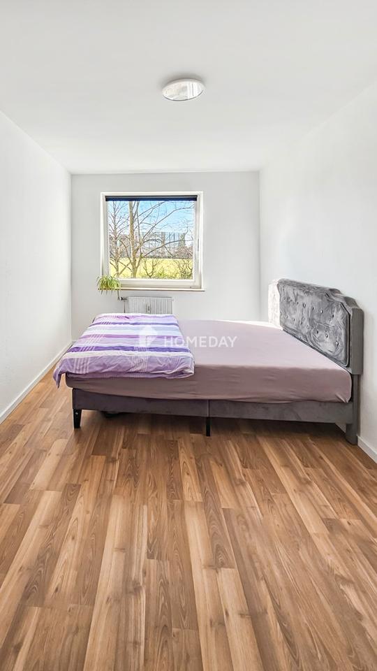 Lichtdurchflutete Familienwohnung mit sonniger Loggia, 4 Zimmern und gepflegter Ausstattung – Bild 11