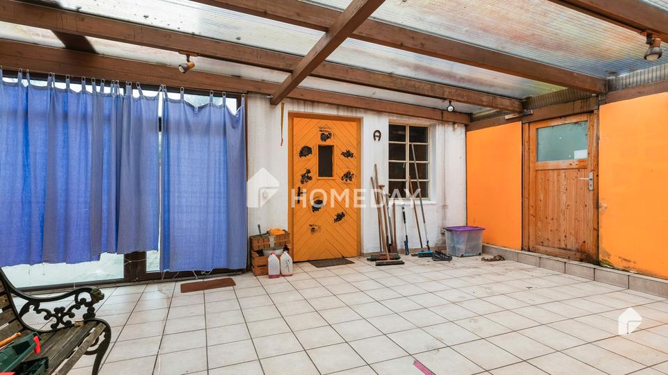 Charmantes Zweifamilienhaus mit großem Grundstück in ruhiger Lage – Bild 9