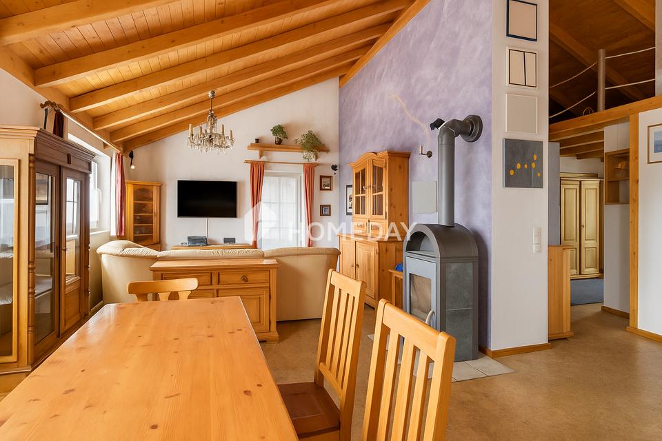 2006 saniertes und aufgestocktes Zweifamilienhaus mit PV-Anlage, Kamin und großem Garten – Bild 9