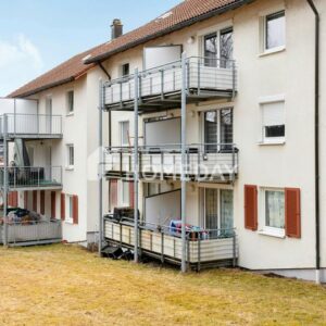 Ideal geschnittene 2-Zimmer-Erdgeschosswohnung mit Balkon in gepflegtem Mehrfamilienhaus