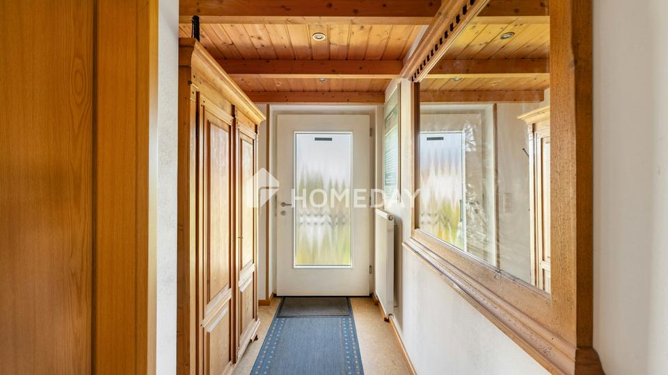 2006 saniertes und aufgestocktes Zweifamilienhaus mit PV-Anlage, Kamin und großem Garten – Bild 8