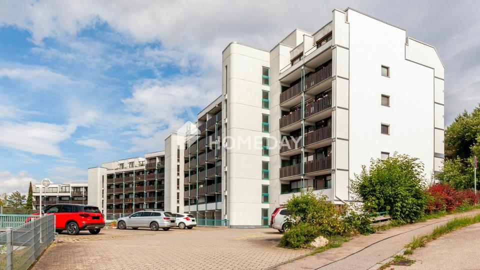 Modern renovierte 3-Zimmer-Wohnung mit zwei Loggien, Aufzug, Schwimmbad und Sauna – Bild 17