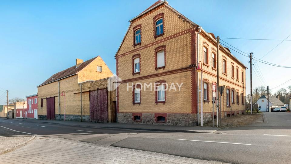 Viel Platz & Potenzial: EFH mit 8 Zimmern, Innenhof & Nebengelass auf großem Grundstück – Bild 4