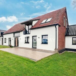 Licht. Raum. Natur. – Außergewöhnliches Zuhause mit Einliegerwohnung