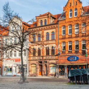 Teilvermietet: Historisches MFH mit großem Potenzial – 4 WE & Gewerbefläche in zentraler Lage