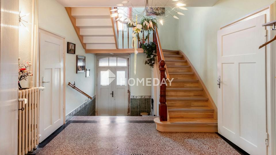 Viel Platz & Potenzial: EFH mit 8 Zimmern, Innenhof & Nebengelass auf großem Grundstück – Bild 13