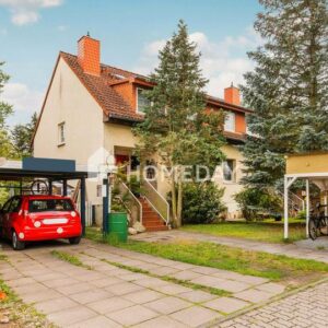 Attraktive Doppelhaushälfte mit 4 Zimmern und Carport in Basdorf