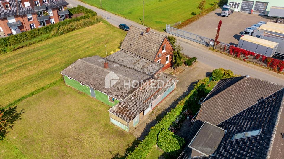 Grundstück mit Altbestand – ideal für Neubebauung – Bild 2