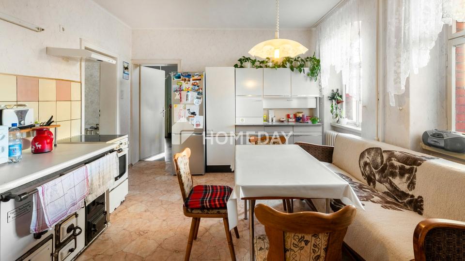 Viel Platz & Potenzial: EFH mit 8 Zimmern, Innenhof & Nebengelass auf großem Grundstück – Bild 12