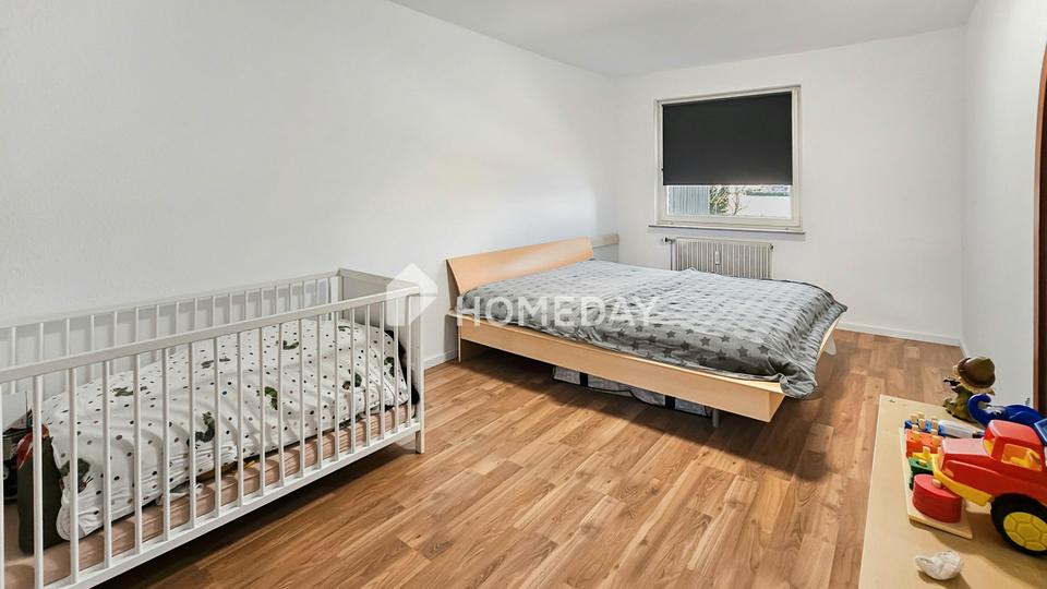 Lichtdurchflutete Familienwohnung mit sonniger Loggia, 4 Zimmern und gepflegter Ausstattung – Bild 12