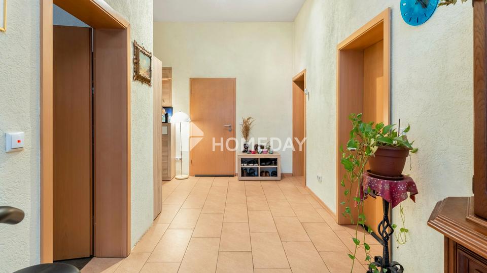 Stilvoller Bungalow mit Kamin, Klimaanlage und Photovoltaik in ruhiger Lage – Bild 12