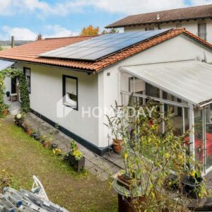 Stilvoller Bungalow mit Kamin, Klimaanlage und Photovoltaik in ruhiger Lage