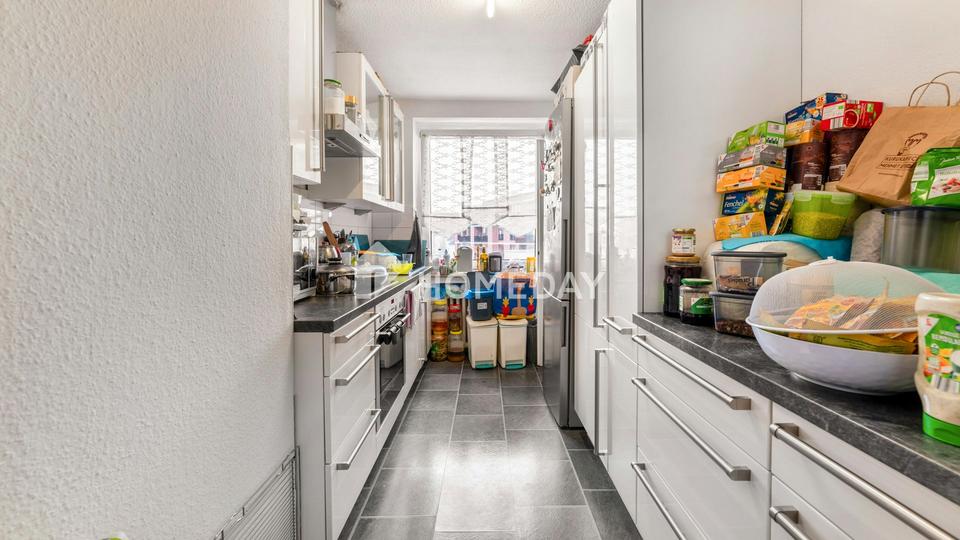 Ideal geschnittene 4-Zimmer-Wohnung mit Balkon in gepflegtem Mehrfamilienhaus – Bild 4