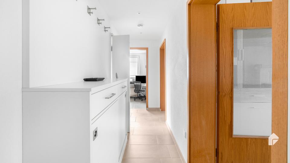 Perfekt für Sofortbezug: 3-Zimmer-Wohnung in Ingolstadt – zentral, renoviert, möbliert – Bild 4