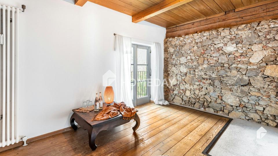 Stilvolles Landhaus als Zweifamilienhaus mit großzügigem Grundstück in Neubeuern – Bild 9