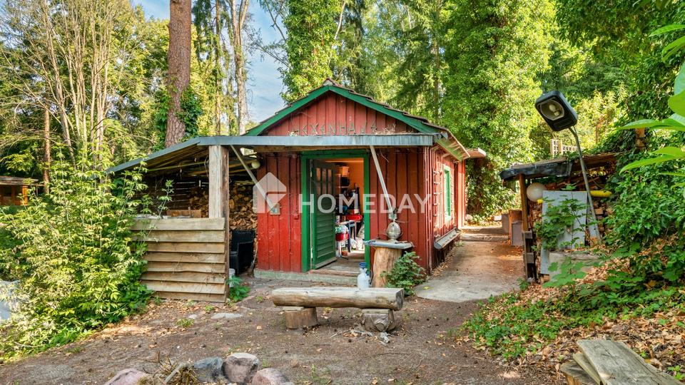 Elegantes Zuhause mit Gartenparadies - 4 Zimmer, zwei Terrassen, Garten, Kamin, Pool und Carport – Bild 9