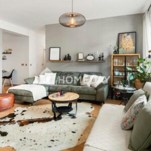 Ruhig, zentral und vielseitig: Großzügige Wohnung mit separater Einliegerwohnung in Feuerbach