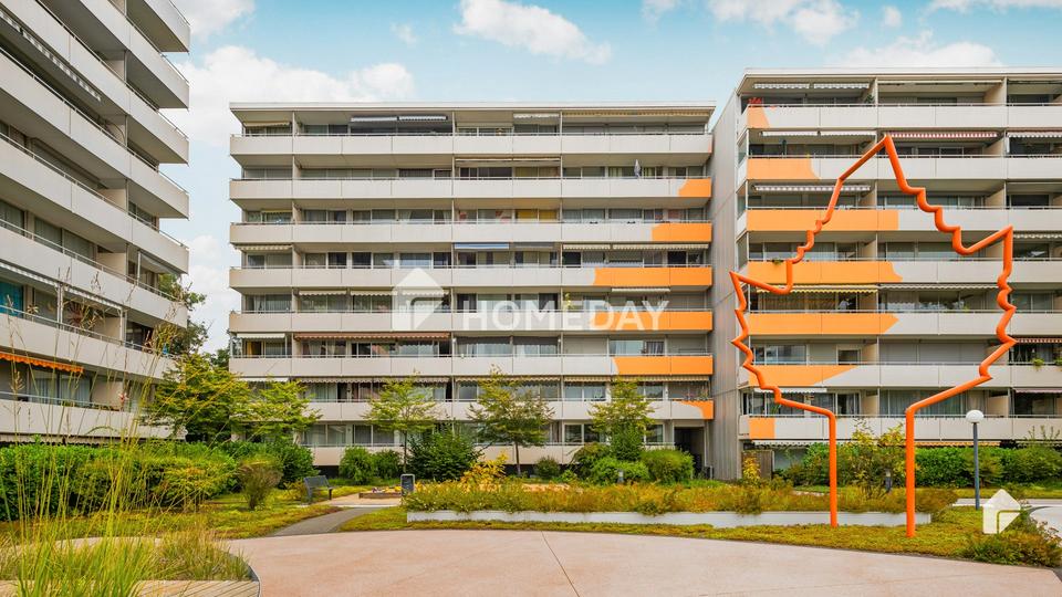 Geräumige 3-Zimmer-Wohnung im Hochparterre mit Loggia und Einbauküche – Bild 4