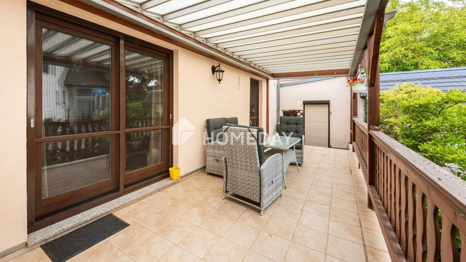 Idyllische Wohnqualität mit Garage, Garten, überdachter Südterrasse, Nebengebäude & Raumvielfalt – Bild 8