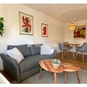 Helle 2-Zimmer-Wohnung mit Balkon und Aufzug in gepflegter Wohnlage von Eschborn