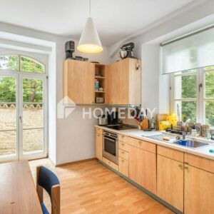 Denkmalgeschützte Renditeimmobilie: Attraktive Maisonette-Wohnung im ehemaligen Kloster