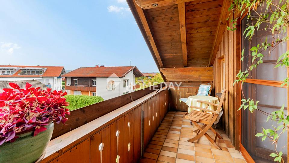 Dachgeschossidylle mit zwei Loggien – Sonne von früh bis spät – Bild 4
