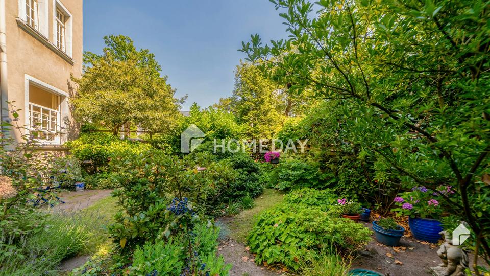 Denkmalgeschützte Backsteinvilla mit liebevoll gepflegtem Garten in der Duisburger City – Bild 6