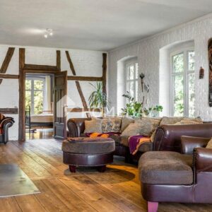 Seltene Gelegenheit für Investoren – Historisches Gutshausensemble auf über 7.600 Quadratmetern Land