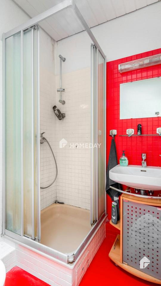 Fast wie DHH: Schicke Maisonette mit SW-Terrasse, Wintergarten, 2 Bädern und Garten | Ruhige Lage – Bild 15