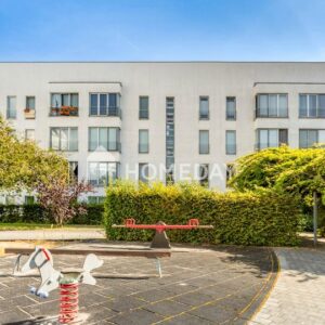 Zentral gelegen & dennoch ruhig: Helle Etagenwohnung mit praktischem Komfort & Tiefgaragenstellplatz