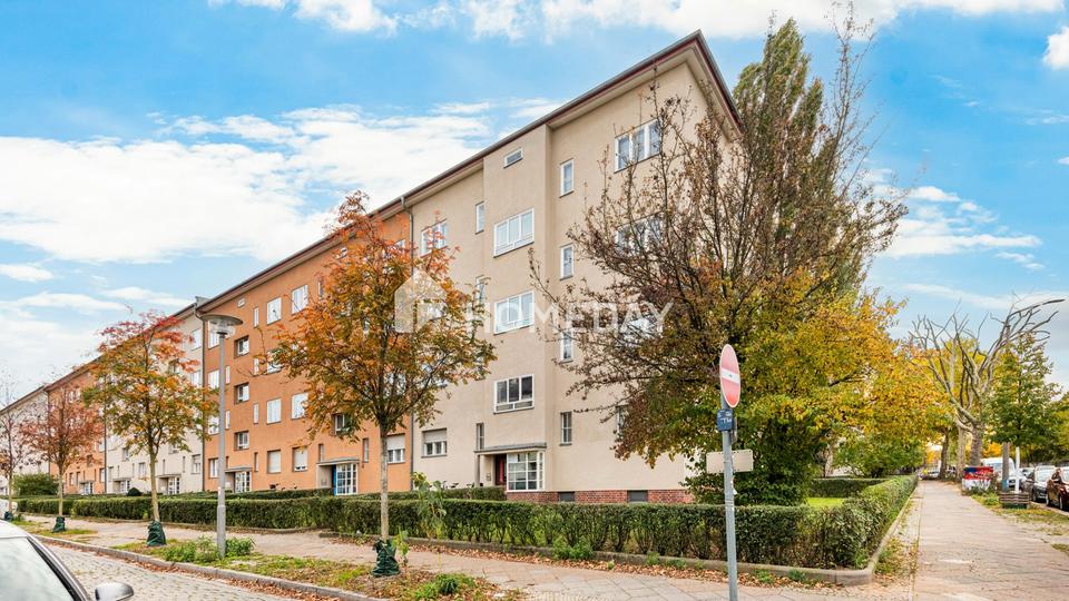 Gepflegte 2-Zimmer-Wohnung mit Balkon im Erdgeschoss eines gepflegten Altbaus