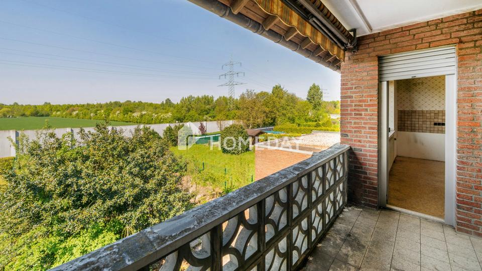 Geräumiges ZFH mit Garten, Balkon, Loggia, Garage und Ausbaupotenzial in ruhiger Lage – Bild 7