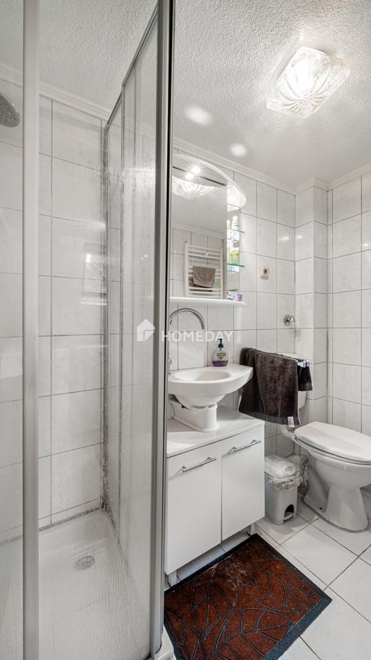 Gepflegtes 3-Familienhaus mit möblierten Einheiten und Terrasse mit Neckarblick – Bild 12