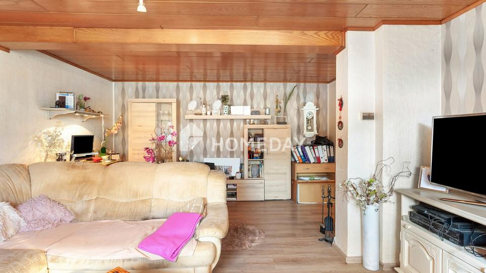 Sanierungsbedürftige Doppelhaushälfte mit 6 Zimmern, großem Grundstück und viel Potenzial – Bild 7