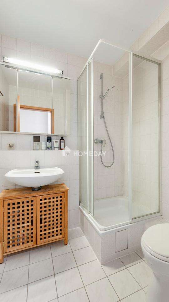 Freundliche 1-Zimmer-Wohnung mit Tiefgaragenstellplatz in gepflegter Wohnanlage – Bild 7