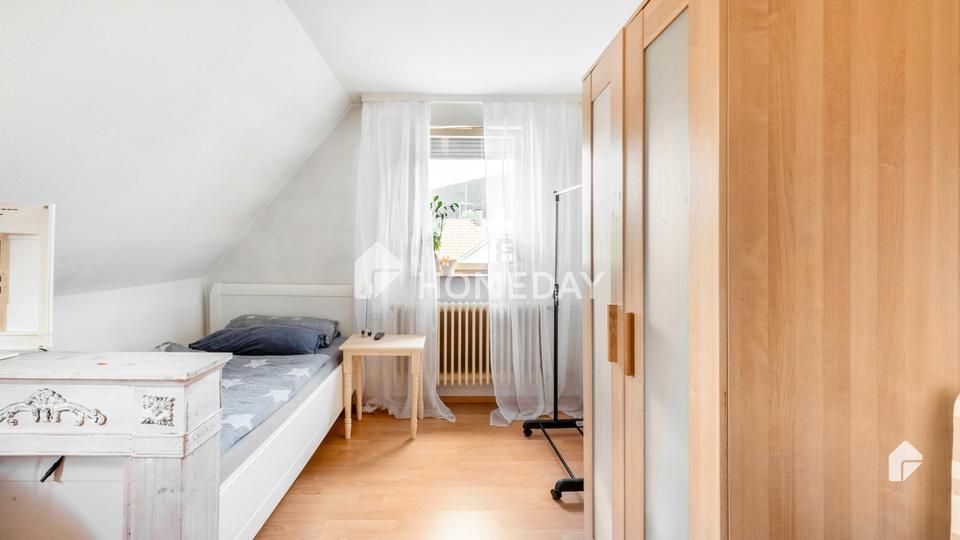 Charmante Maisonettewohnung auf 110 QM mit 7 Zimmern, Garage und Keller – Bild 9