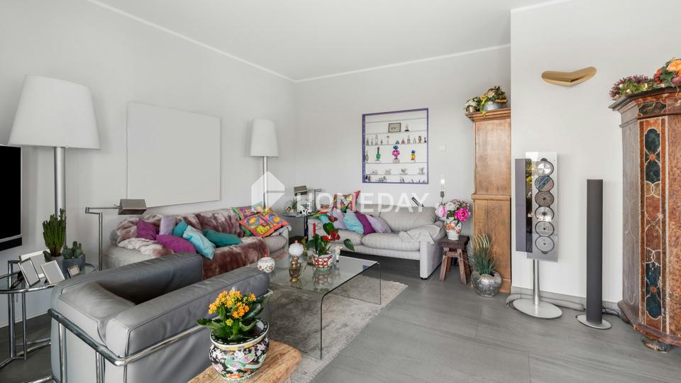 Lichtdurchflutetes Penthouse mit Dachterrasse – Bild 2