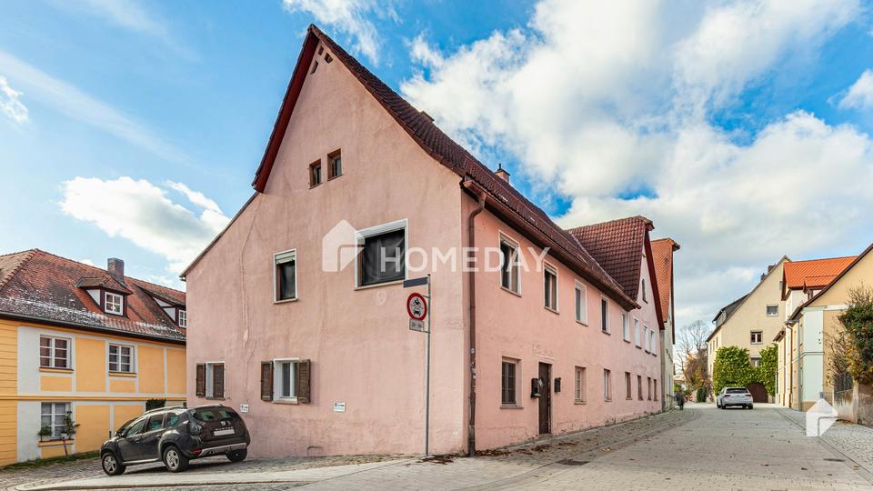 Charmantes Mehrfamilienhaus mit 3 Wohneinheiten in Schwabach – Ihre Investition in die Zukunft – Bild 2