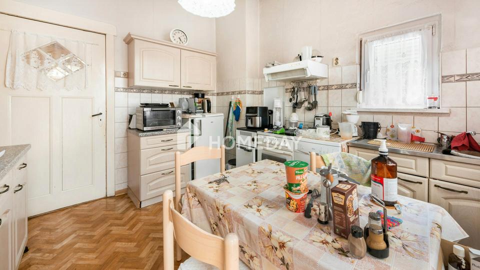 Familienidyll mit Wintergarten, Balkon und großem Grundstück – Bild 7